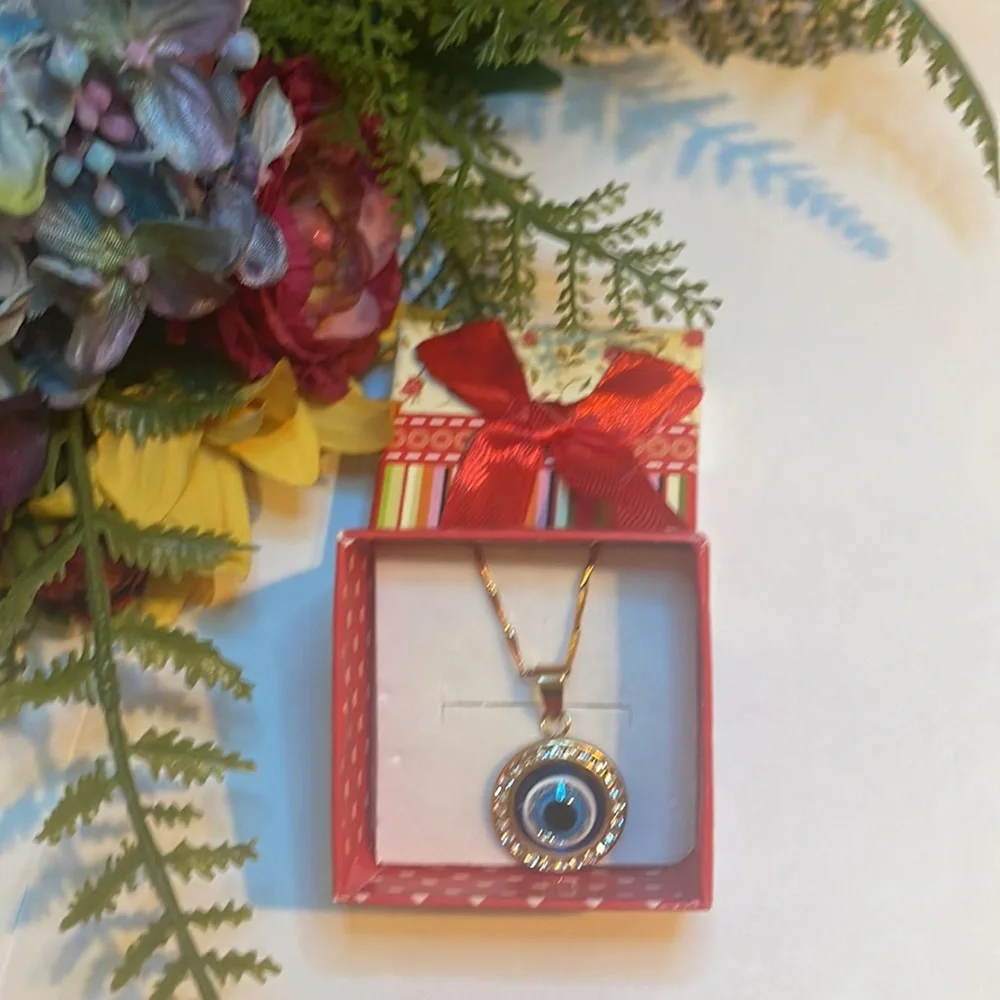 Eye Pendant Necklace for Women‎ Lucky Protection Necklace stainless steel 17”